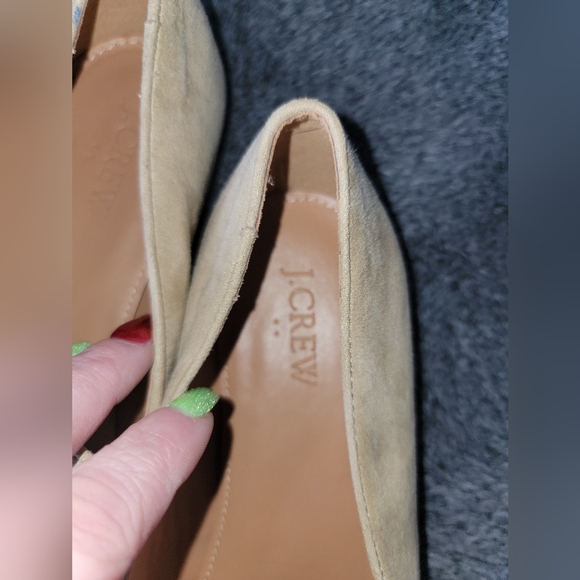 J.Crew Suede Almond Toe Beige Tassel Loafers NWOT - Picture 3 of 7